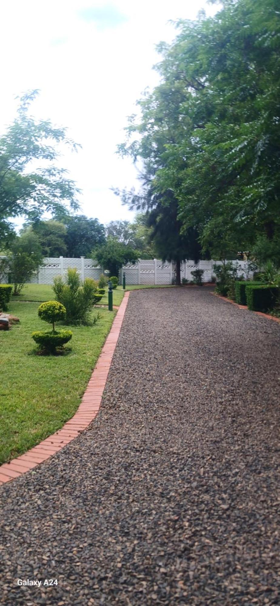 Driftwood Boutique Bed And Breakfast Lobatse Exterior foto